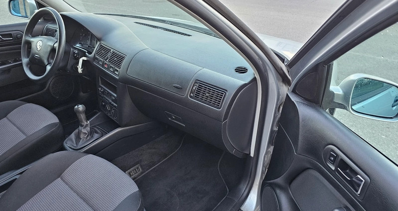 Volkswagen Golf cena 9900 przebieg: 140000, rok produkcji 2002 z Opole małe 436